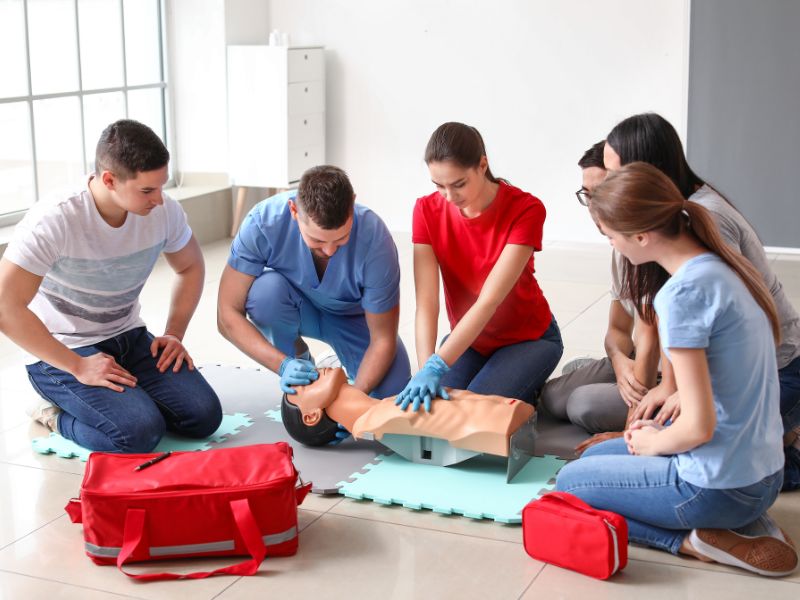 Life-Saving Skills: How First Aid Training Can Make a Difference