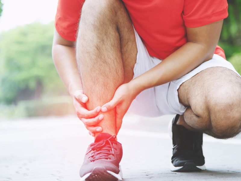 Family Guide to Treating Sprains and Strains